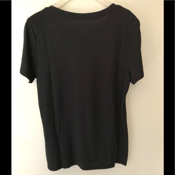 🆕 Banana Republic Twist Designer T-shirt.  NWT! - Picture 2 of 5